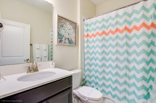 Fun & Luxury Restaurant Great Up To 27 People