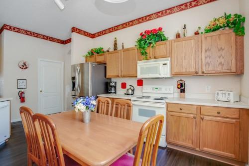 Golfer's Delight In Highland's Reserve! Villa