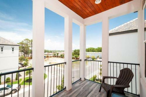 Sunshine Retreat By Destin Getaways