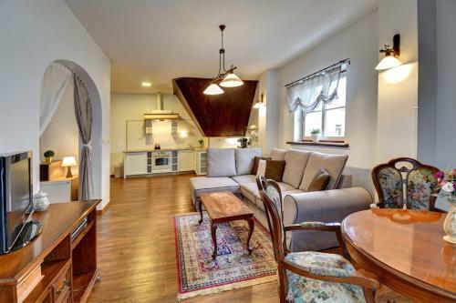 Apartm�ny T?ebo? B�l� Ber�nek