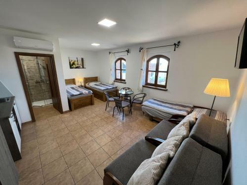 Apartm�ny Vina?stv� Zdenek Polach