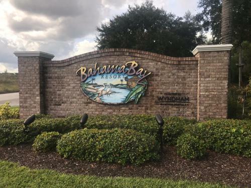 Beautiful 3 Bedroom Apartment Minutes From Disney!