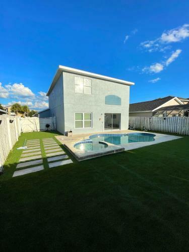 Family Home 10mi From Disney W/pool