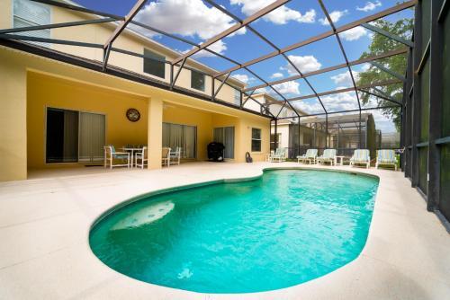 1219 Gorgeous Home W/3-master's*games Rm*themed Rm
