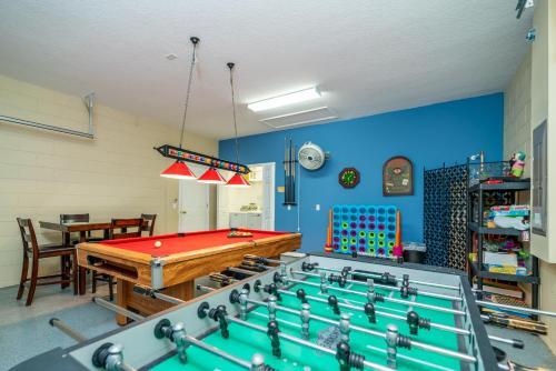 1219 Gorgeous Home W/3-master's*games Rm*themed Rm