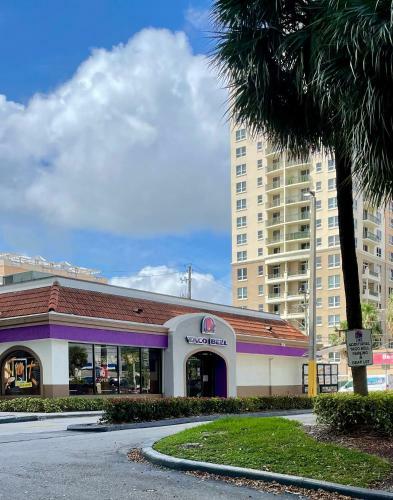 Apartamento 3 Bedrooms In Miami With Parking