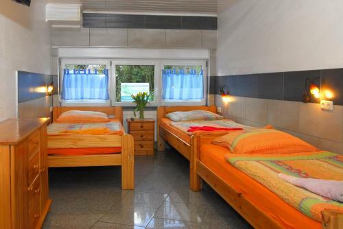 Hostal Ferienwohnung + Monteurwohnungen Krings