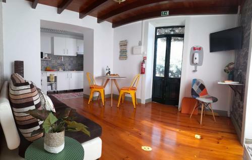 Hostal Casa Velha D Fernando E Casa Av� Augusta