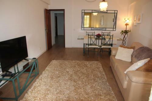 Apartment Near The Sea