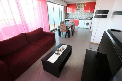 Breathtaking Coral Ocean View Apartment At Oa