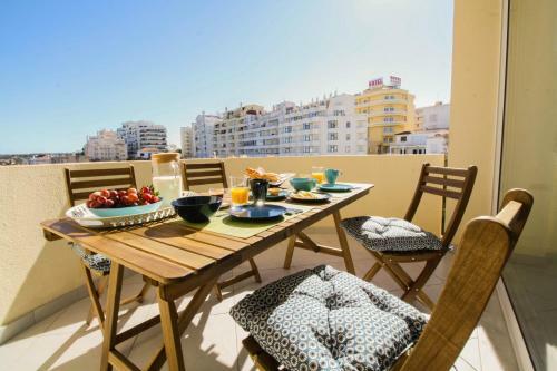 Apartamento Rocha Beach With A View To The Marine