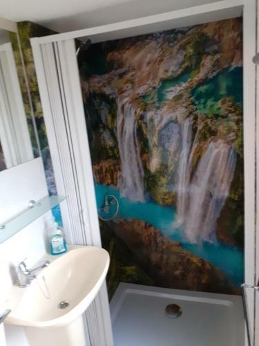 Mobiln� D?m Na Louce V Kempu V�r