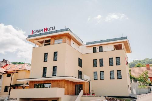 Johan Hotel
