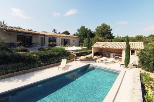 Lesquirou - A Chic And Peaceful Villa