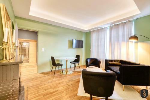 Beautiful Colorful Apartment In Caen With Sauna