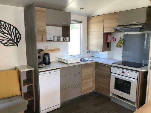Mobil Home Camping Mar Estang Bord de Plage