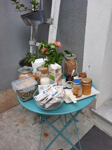 Hostal Rione San Carlo