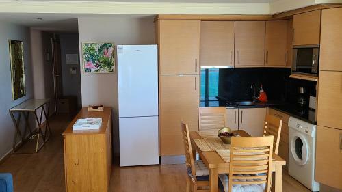 Apartamento Sesimbra California Beach Front
