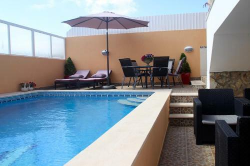 Castelinho Carrascal Sintra Apt & Heated Pool