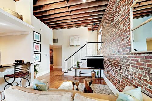 Loft On Congress