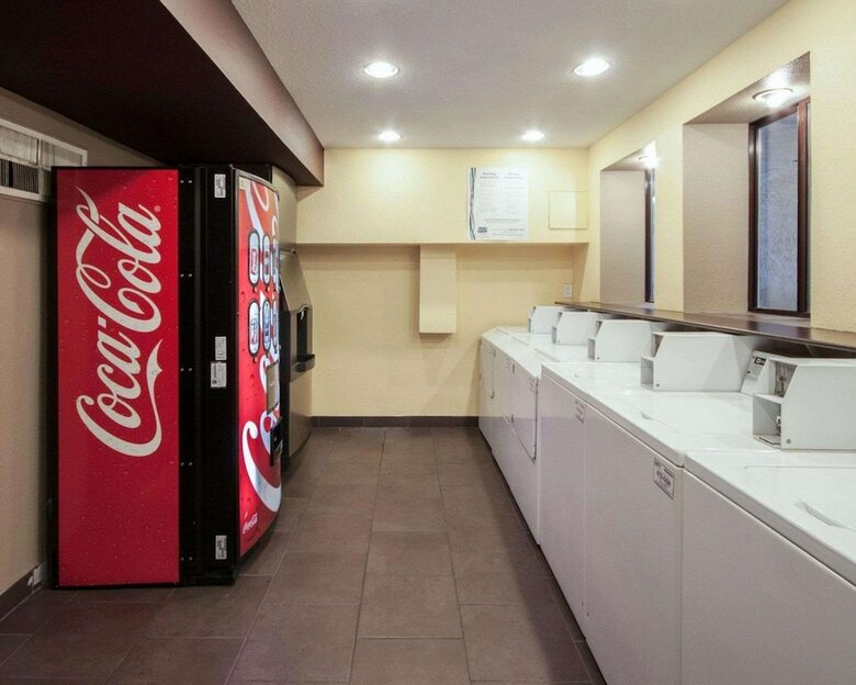 Hotel Quality Inn Airport East