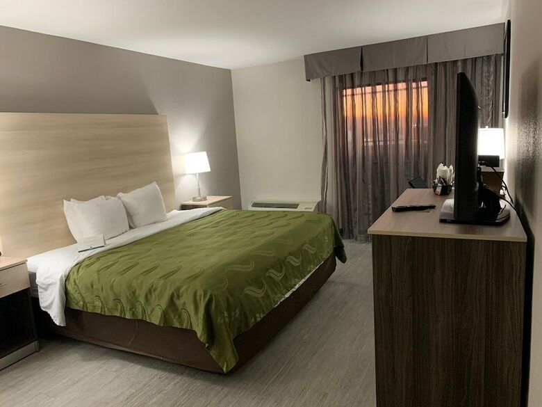 Hotel Quality Inn Airport East