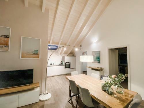 Apartamento Wundersch�ne Helle Wohnung Mit Gro�er Dachterrasse