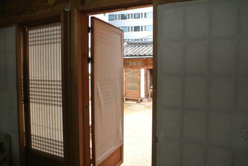 Hostal Namhyeondang Hanok Guesthouse