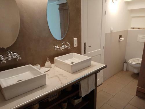 Hostal Au Coeur Du Luberon