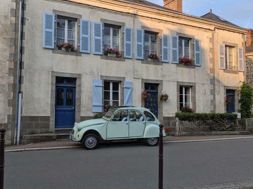 Bed & Breakfast Chailland Home With A View