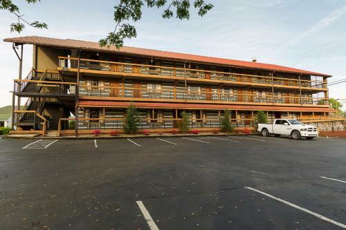 Hotel Timbers Lodge - Pigeon Forge
