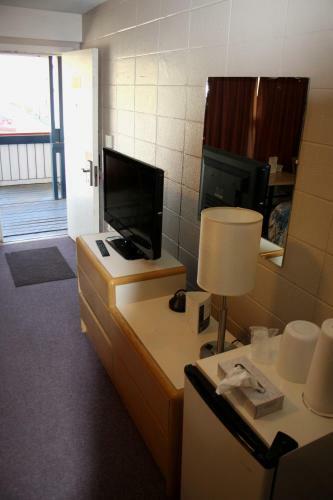 Best Canadian Motor Inns - Peace River