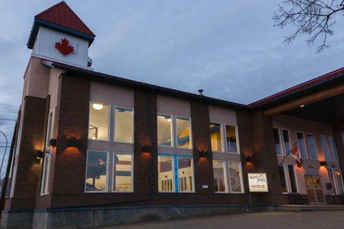 Best Canadian Motor Inns - Peace River