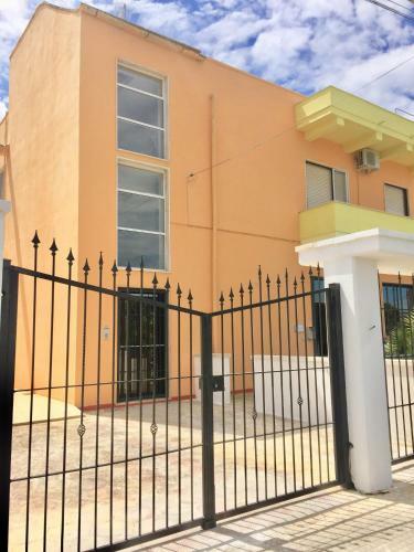 Le Rose Suite Apartments