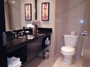 Hotel H�tel Universel, Centre de Congr�s Rivi�re-du-loup