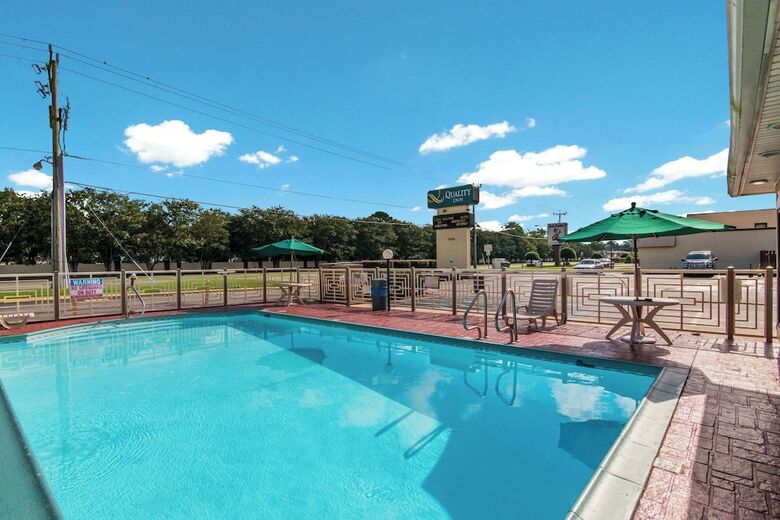 Hotel Quality Inn Little Creek