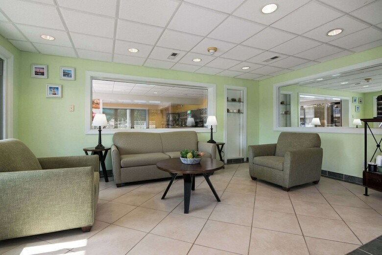 Hotel Quality Inn Little Creek