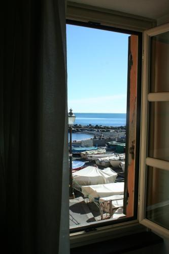 Apartamento Appartamento A 10 Metri Dal Mare (Con Posto Auto)