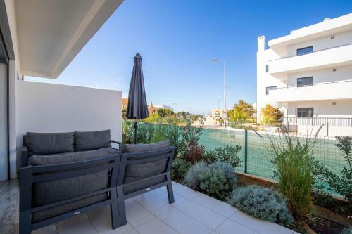 Villa Luxury Townhouse With Pool In Alvor
