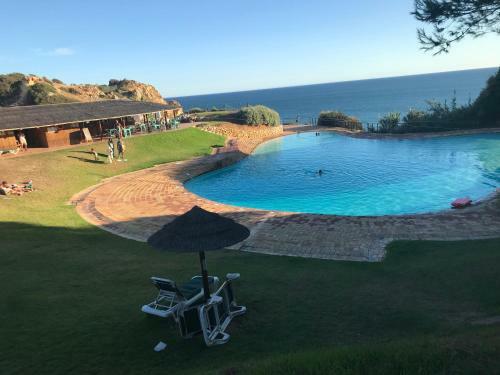 Villa Casa Da Prainha - Private Pool, Next To The Beach