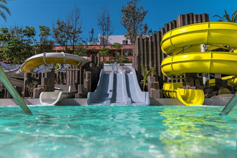 Hotel Spring Bitacora