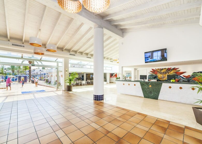Hotel Globales Bouganvilla