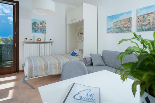 Apartment Blanco - Regarda Travel