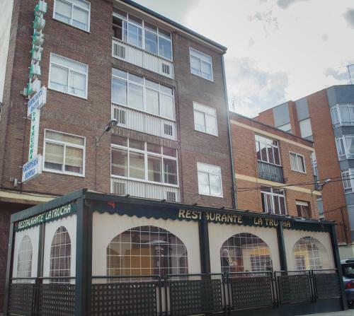 Hostal Restaurante La Trucha