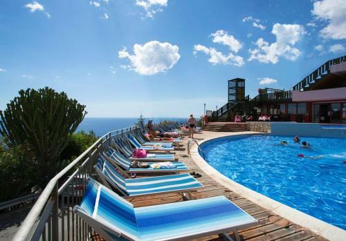 Aparthotel Residence Letojanni Taormina