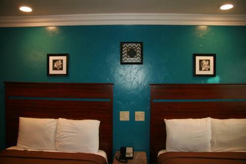 Hotel Civic Center Lodge / Lake Merritt Bart