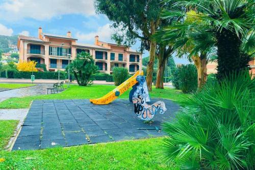 Apartamento 250 Mt Dal Mare - Terrazzino E Giardinetto