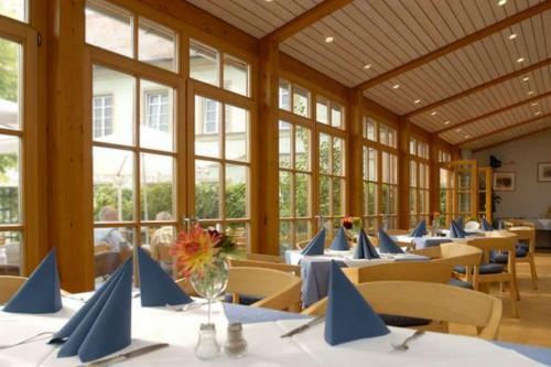 Karpfenhotel Im Gasthaus Sindel-buckel