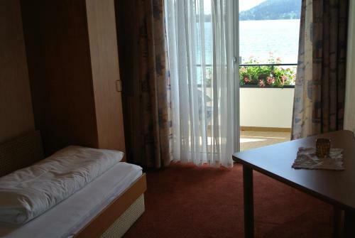Hostal Pension Haus Am See