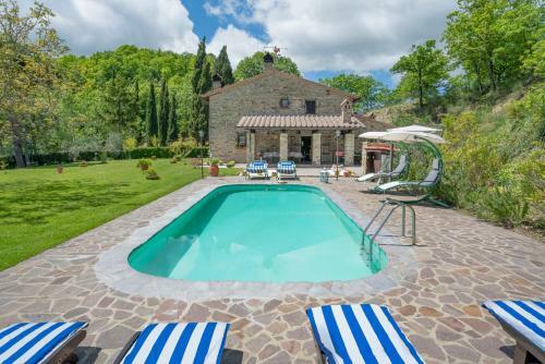 Villa Tuscan Farmhouse With Swimming Pool